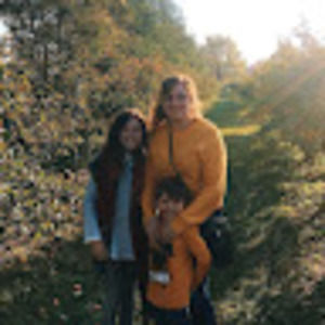 Meet your Posher, Victoria